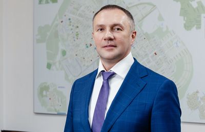 Поздравление главы города Югорска с Днем защитника Отечества