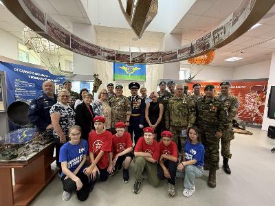 «Крылатой пехоте» — 95 лет: в Музее истории и этнографии открылась экспозиция, посвящённая юбилейной дате