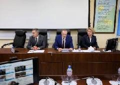 Сегодня состоялось совместное заседание постоянных комиссий по регламенту, нормотворчеству и депутатской этике, по бюджету и налогам, по экономической и  социальной политике.