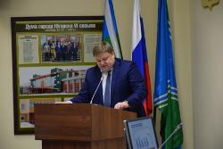Глава города выступил с отчётом перед депутатами Думы и общественниками