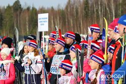 Около 1000 человек приняли участие в «Лыжне России-2017»	  