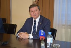 Раис Салахов завершит работу на посту главы города 07 июня