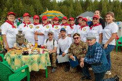 В Югорске прошёл туристический слёт «серебряных» волонтёров «Югорский привал – 2025»
