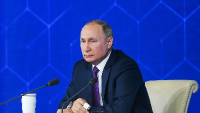 Журналисты Югры вспомнили, как проходили пресс-конференции Президента