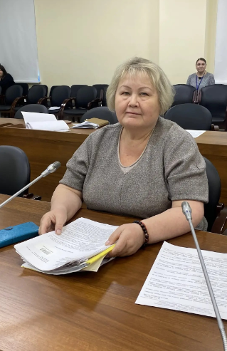 Председатель контрольно-счетной палаты города Югорска Наталия Гусева приняла участие в совместной думской комиссии