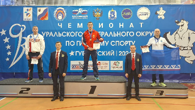 Команда Югры заняла 1 место в Чемпионате УрФО по гиревому спорту