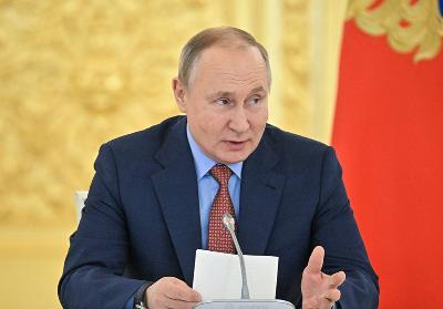 Владимир Путин поддержал инициативы «Единой России» о дистанционной продаже рецептурных лекарств и возможности дистанционно выписывать электронные рецепты