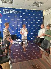 Депутаты Думы города Югорска провели прием в Местной общественной приемной Партии города Югорска