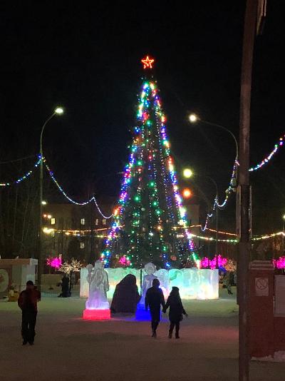 Зажглись огни на главной городской елке
