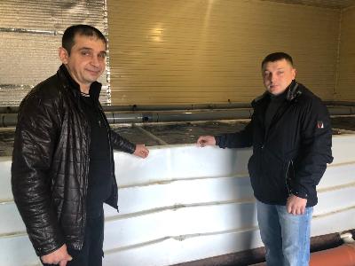 Югорское молоко и уникальный мраморный сом представили наш город на ярмарке «Товары земли Югорской»