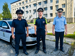 Когда помощь приходит вовремя: сотрудники Госавтоинспекции Югорска помогли семье на дороге
