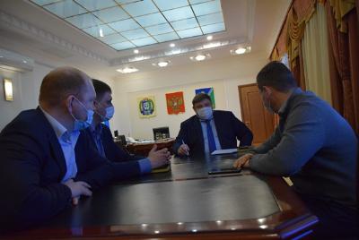 Андрей Бородкин обсудил с провайдером увеличение точек Wi-Fi на общественных территориях 