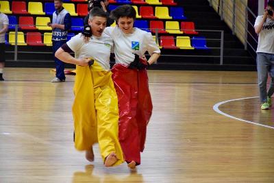 В честь Дня российского предпринимательства в Югорске прошли "Весёлые старты"