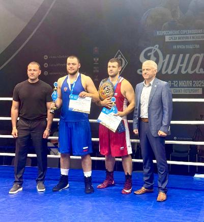 Ярослав Дороничев — победитель Всероссийских соревнований по боксу