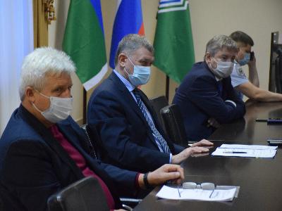 Валерий Злобин: "Вакцинация не освобождает от ношения маски"