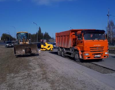 В Югорске начался ямочный ремонт дорог