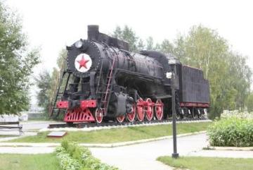 Памятник "Строителям и работникам железной дороги Ивдель-Объ"